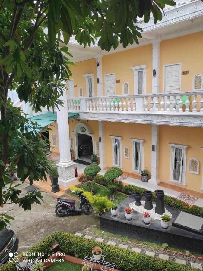 Hotel Nayora Prabumulih Perabumulih Exterior photo